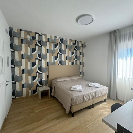 Guest House Al Porto ชิวิตาเวกเกีย ภายนอก รูปภาพ
